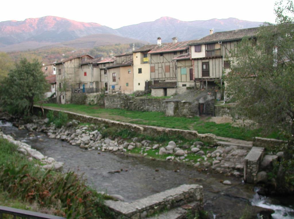 Albergue Turistico Valle Del Ambroz Hervás Kültér fotó